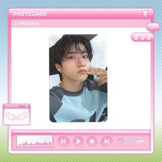 Stray Kids World Tour <dominATE : celebrATE> OFFICIAL MERCH PHOTOCARD