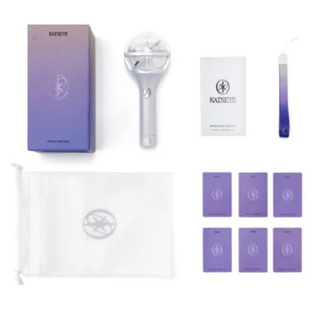 KATSEYE official light stick package contents